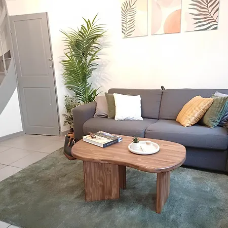 Apartment Maison Amienoise - 2 - 3 Lits Et 1 Canape Lit *